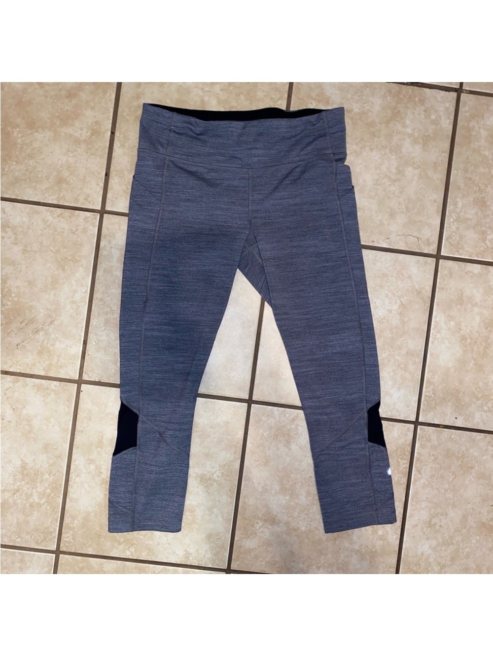 Lululemon size 8